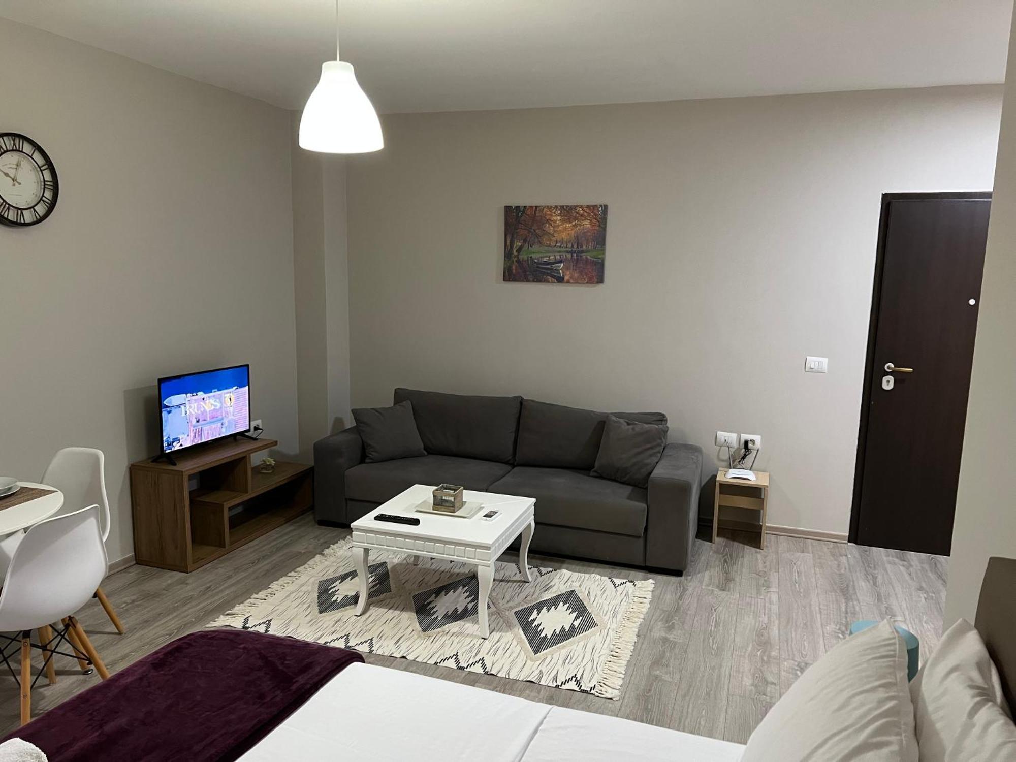 Apartamente Oslo Vlorë Exterior foto
